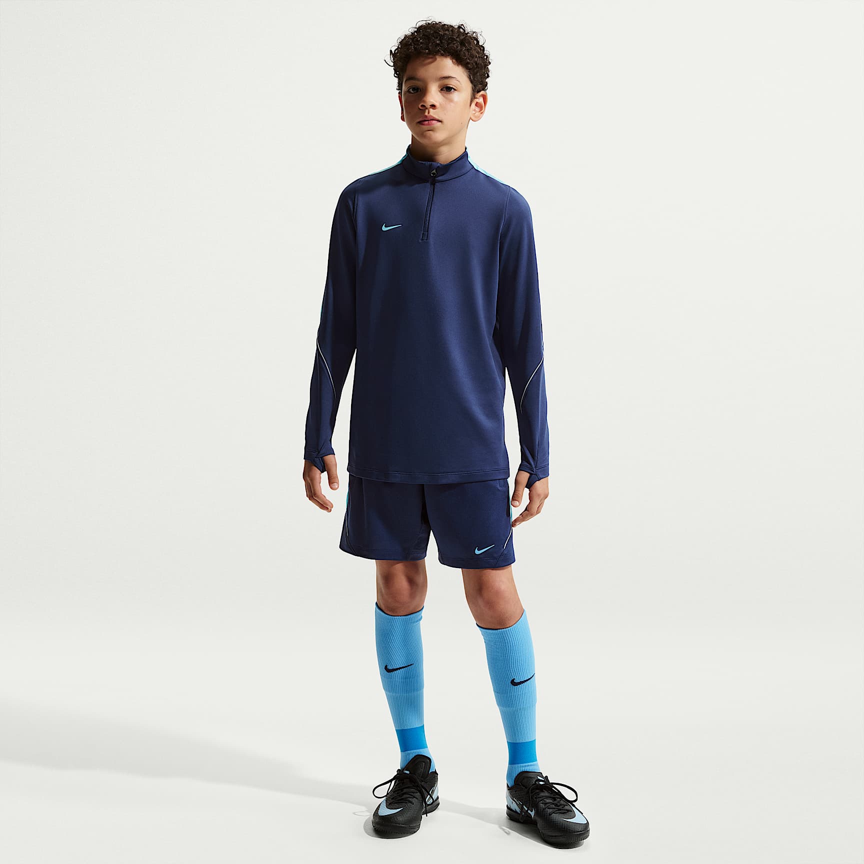 Nike Strike Older Kids' Dri-FIT Football Shorts. Nike SI